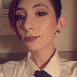 Meet your Posher, Julitza